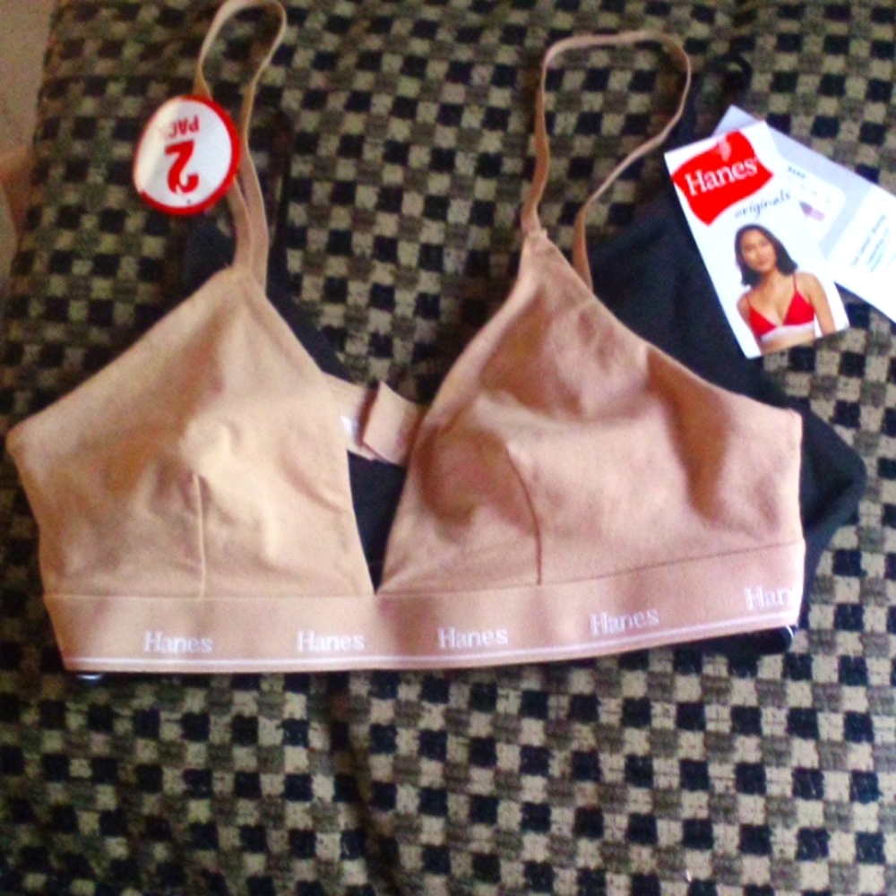 🥅 NWT! 2 Pack Hanes Bralettes
